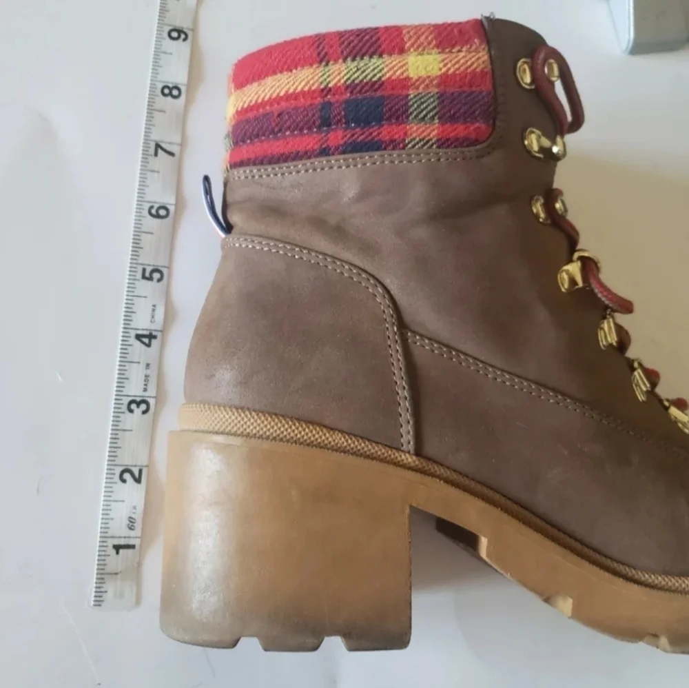 Tommy Hilfiger sz 10 Brown red plaid Lace Up Bootie chunky block heel
